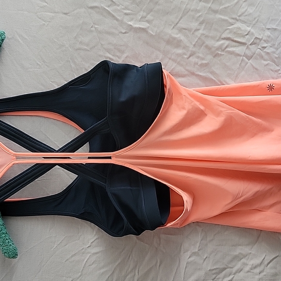 ❤️FREE with Purchase Athleta Sports Tank - Picture 4 of 5